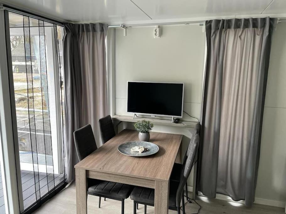 Houseboot Kingfisher, Lake View Biddinghuizen Exterior foto